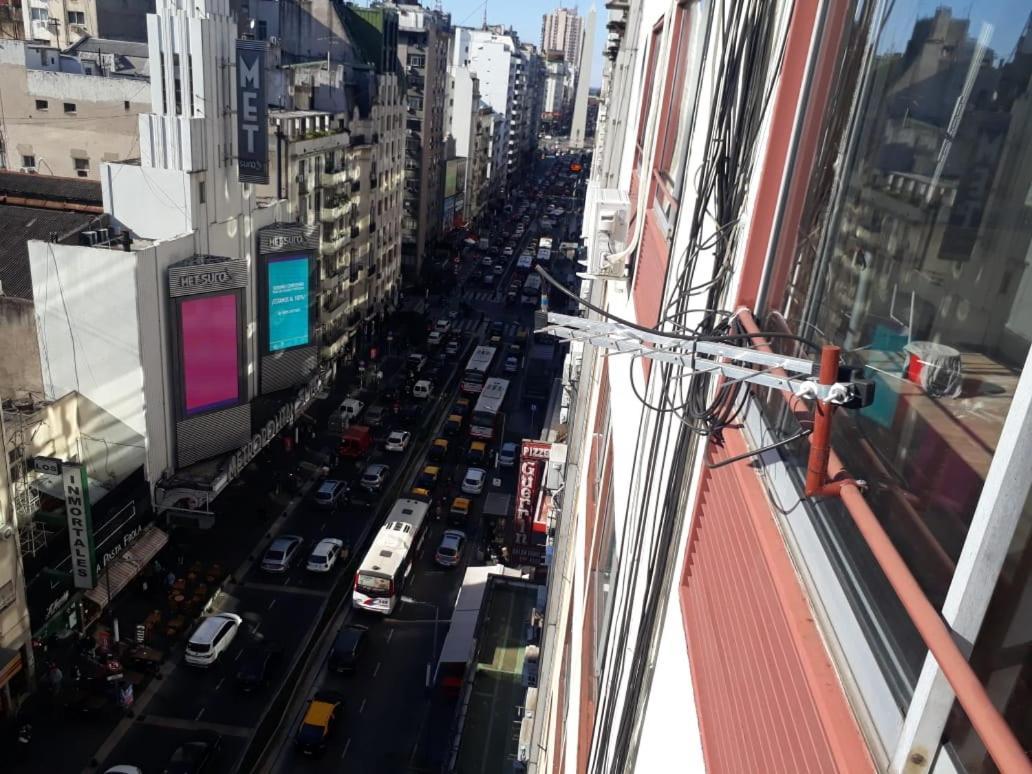 Апартаменти 4 Ventanales Sobre La Avenida Corrientes Буенос-Айрес Екстер'єр фото